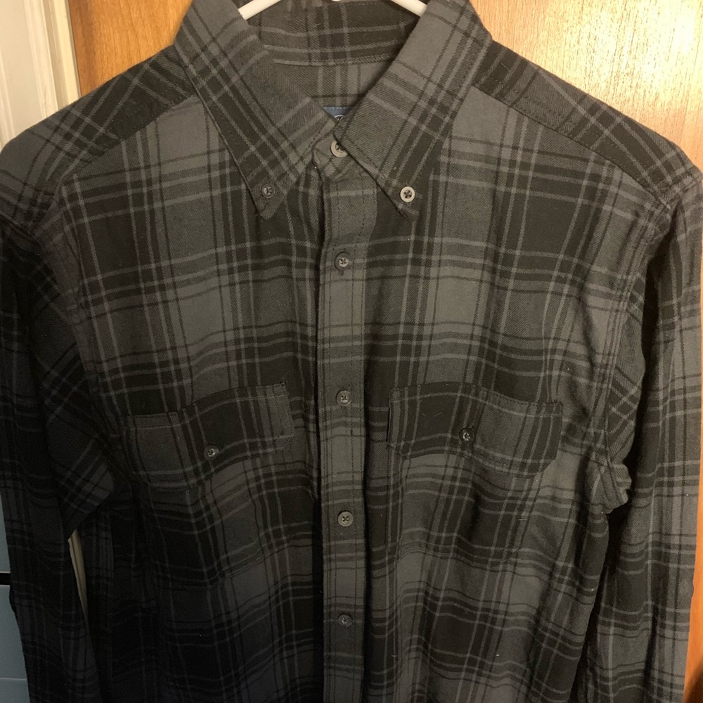 grey and black flannel shirt